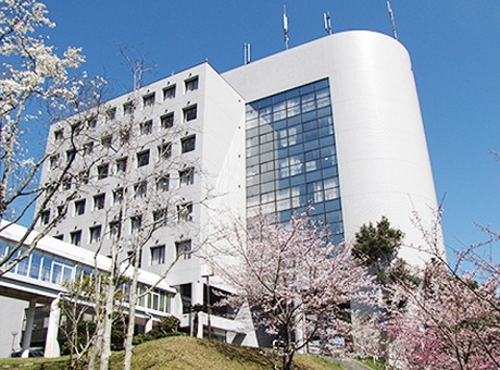 神戸医療福祉大学